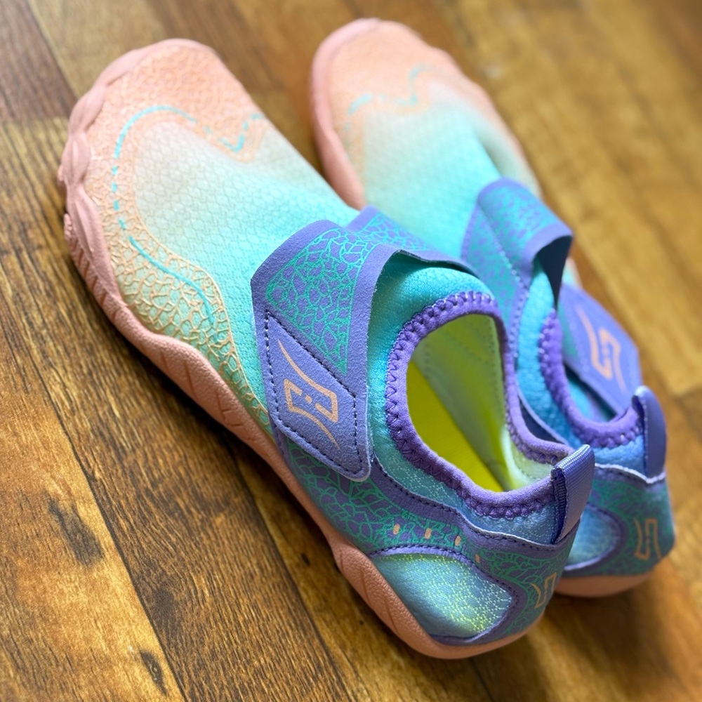 NEW - never worn kids water shoes youth size 3.5